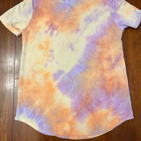 Pink Lily Rest and Relaxation oversized tie dye tee shirt, Size Small - Picture 3 of 11